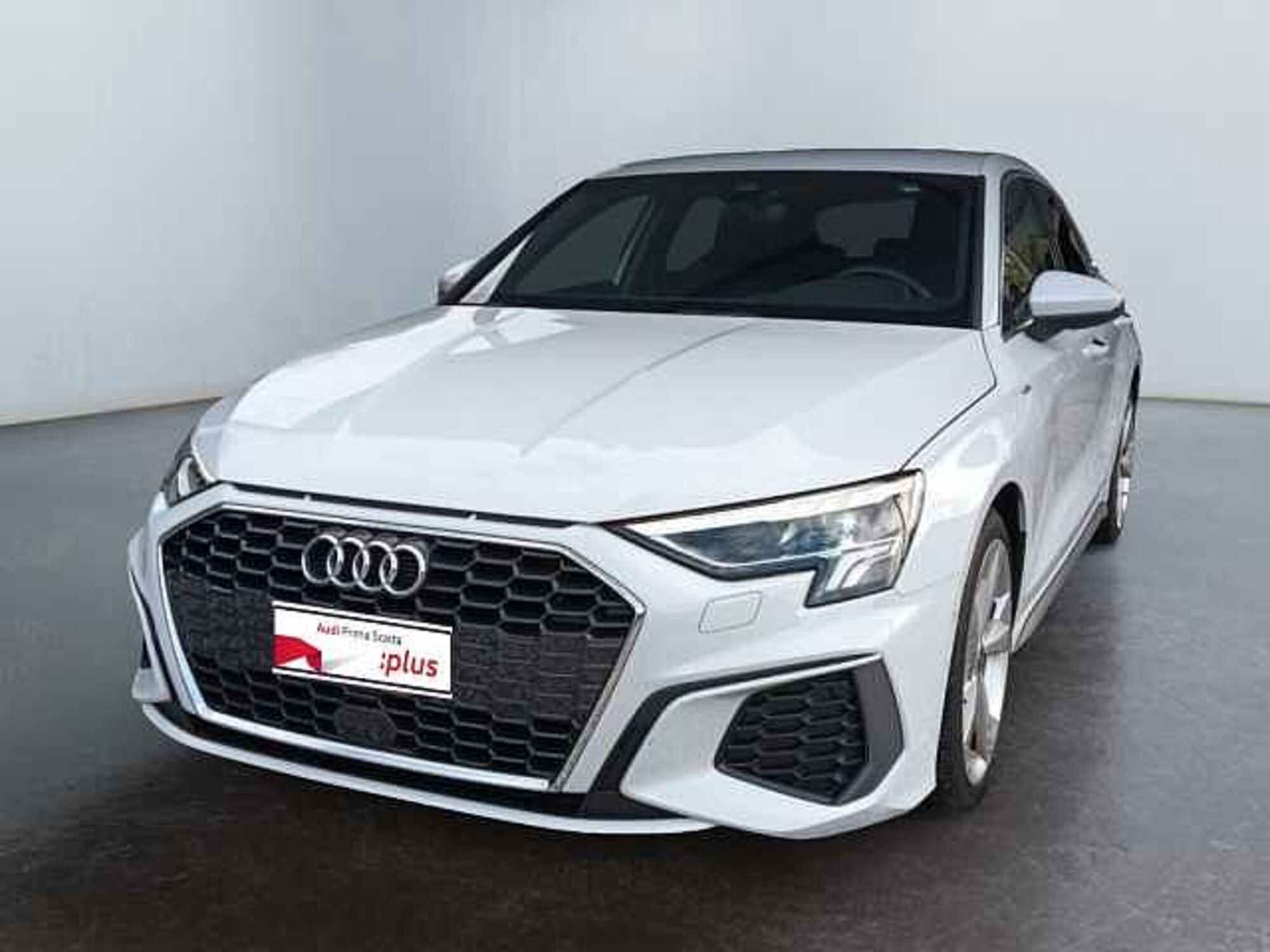 Audi A3 Sportback 30 TDI S line edition  del 2023 usata a Lucca