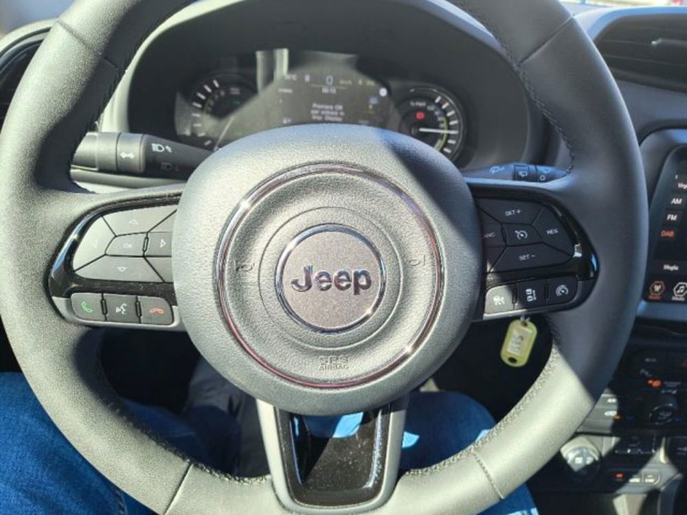 Jeep Renegade nuova a Frosinone (17)