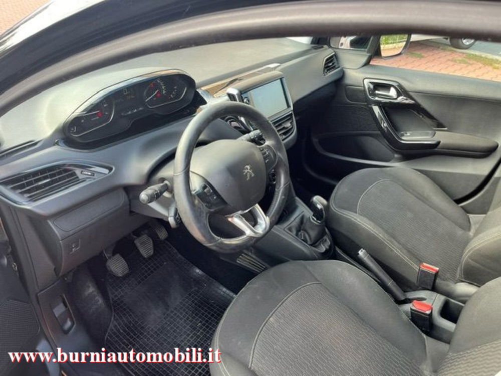 Peugeot 208 usata a Milano (7)