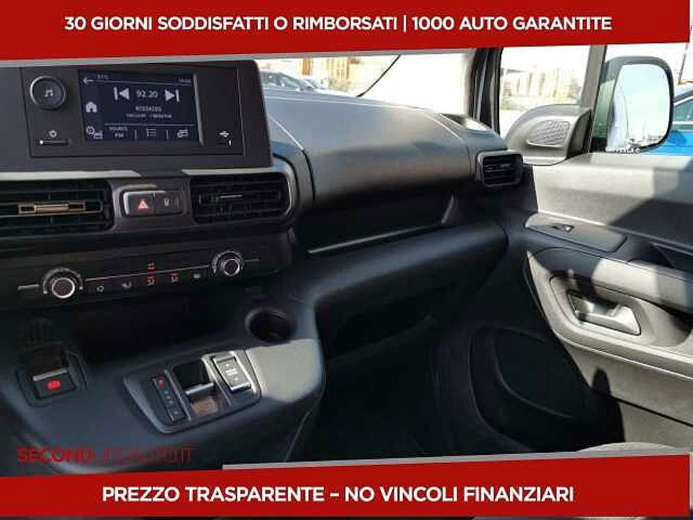 Peugeot e-Expert Furgone nuova a Chieti (11)