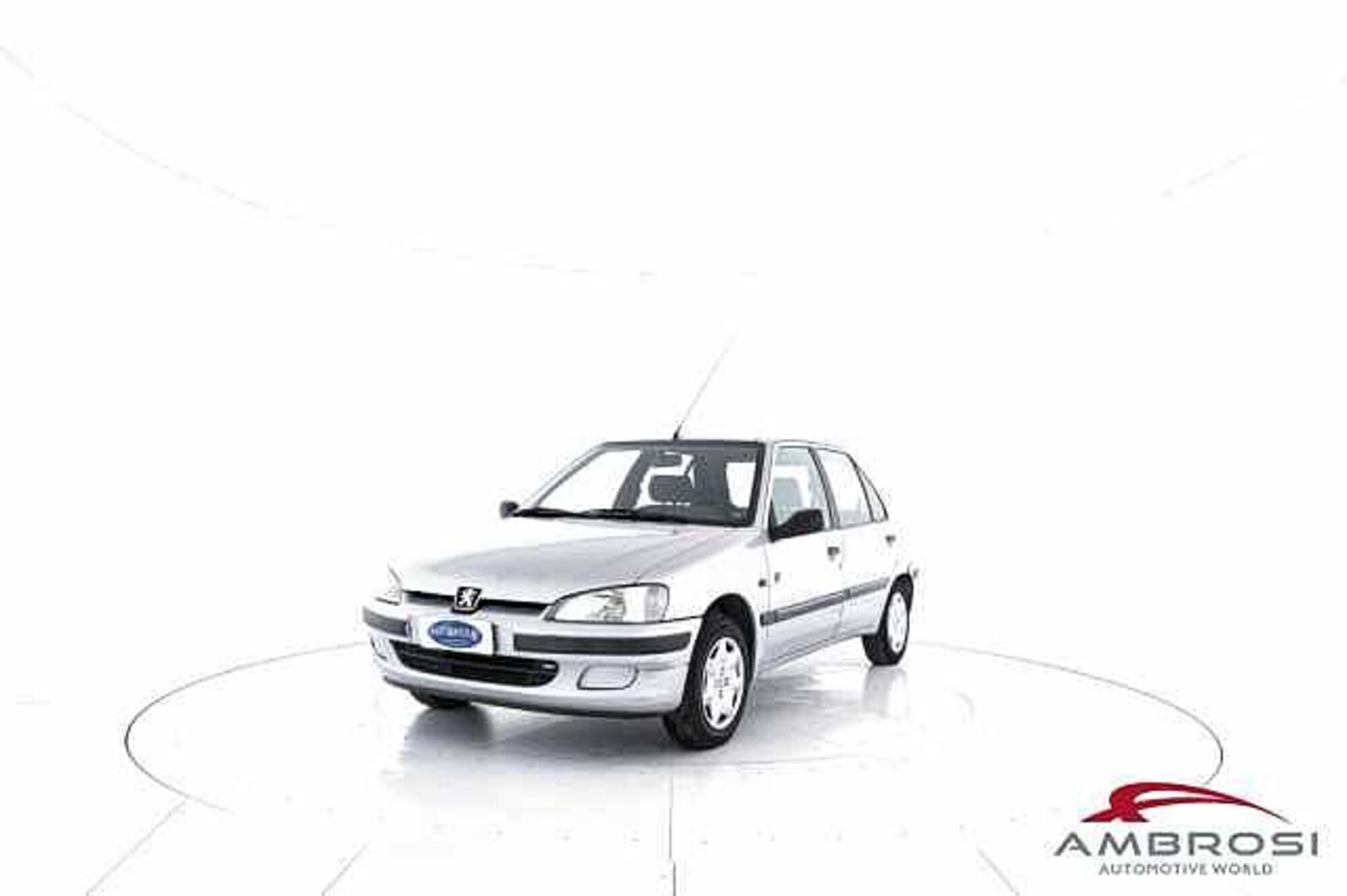 Peugeot 106 cat 5 porte Open  del 1998 usata a Viterbo