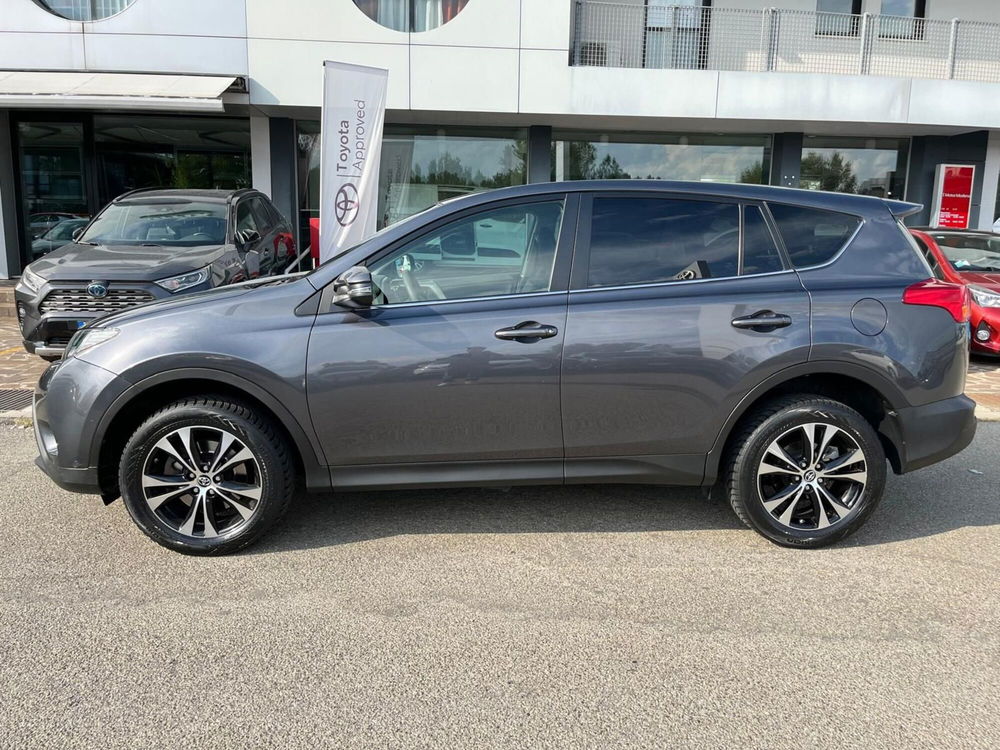 Toyota Rav4 usata a Modena (9)