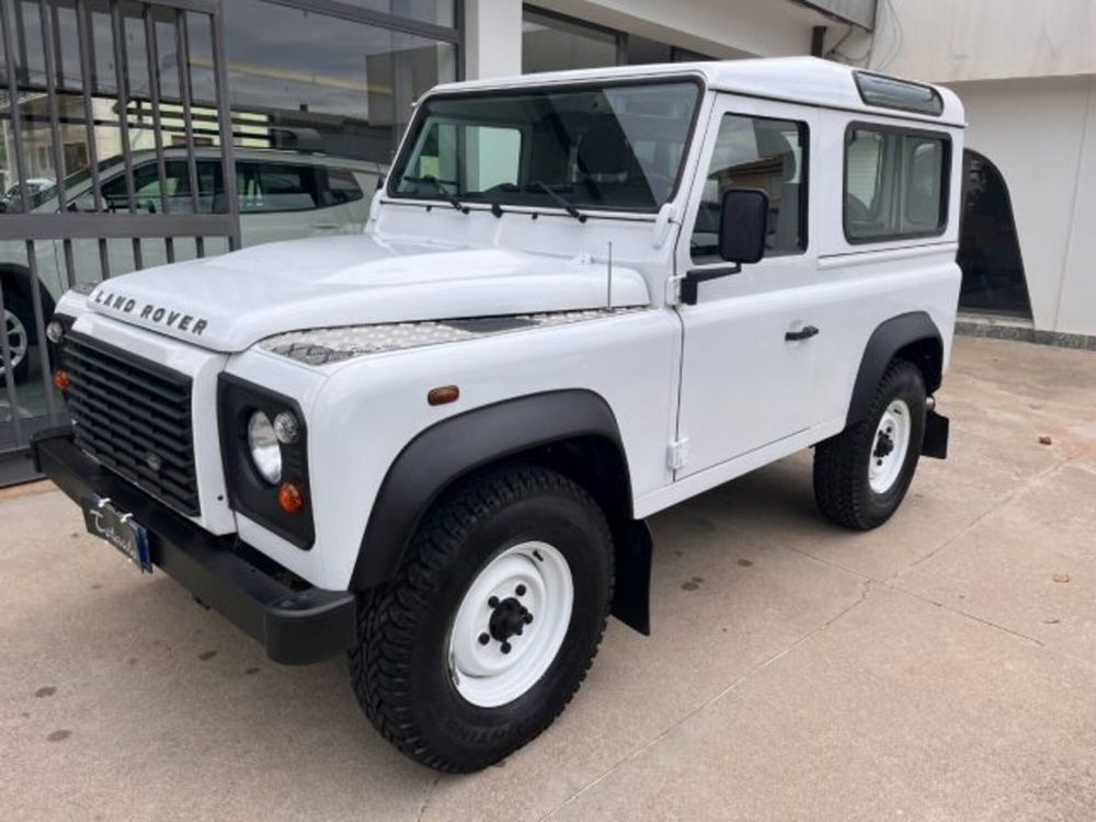 Land Rover Defender usata a Oristano (3)