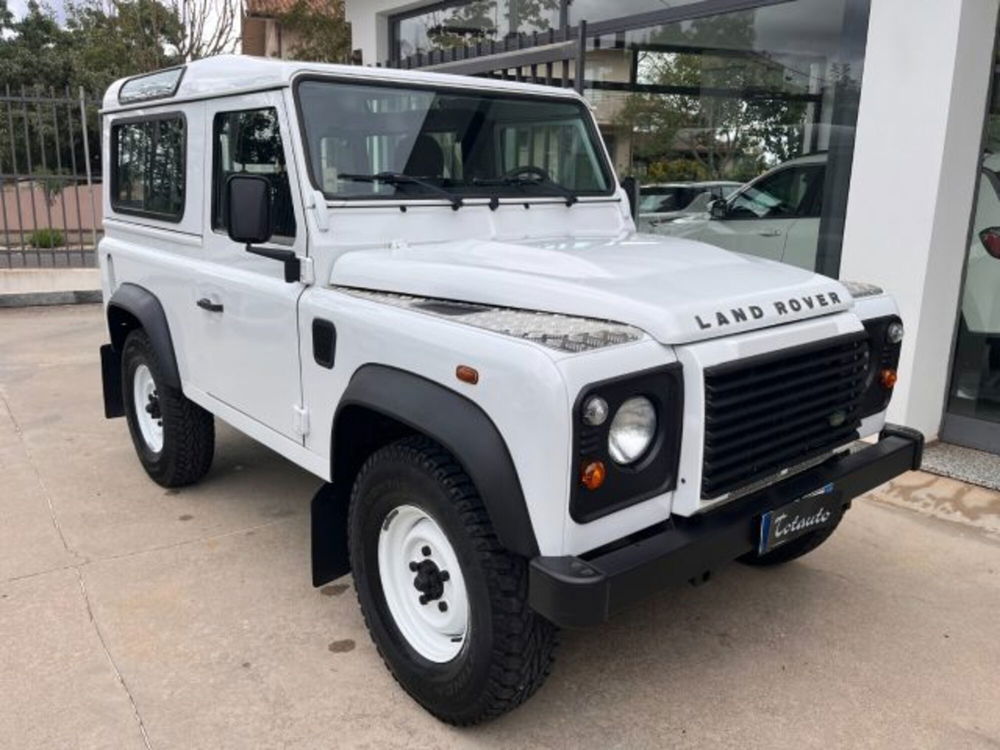 Land Rover Defender usata a Oristano (6)