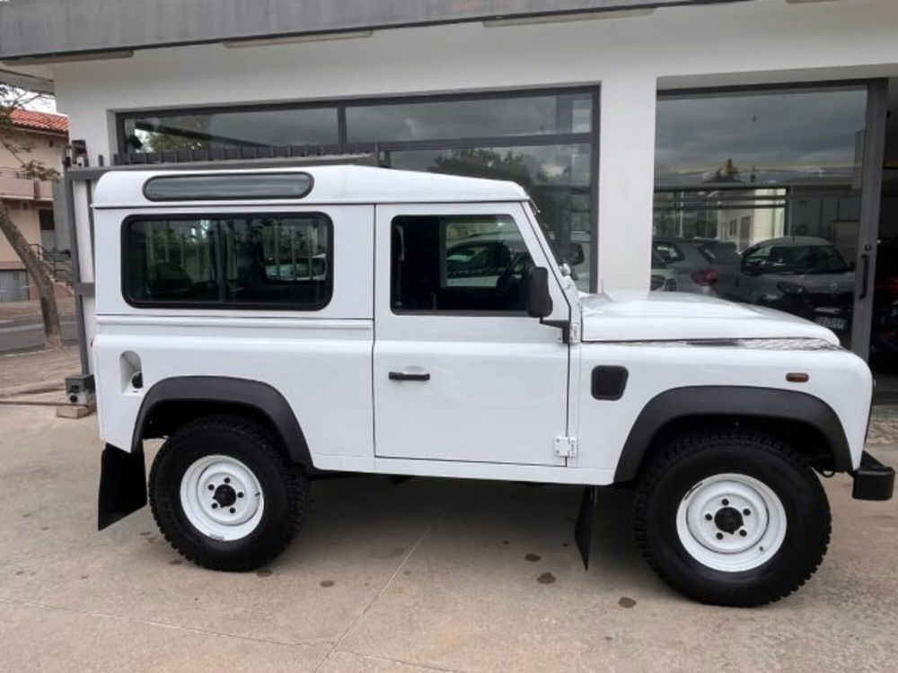 Land Rover Defender usata a Oristano (7)