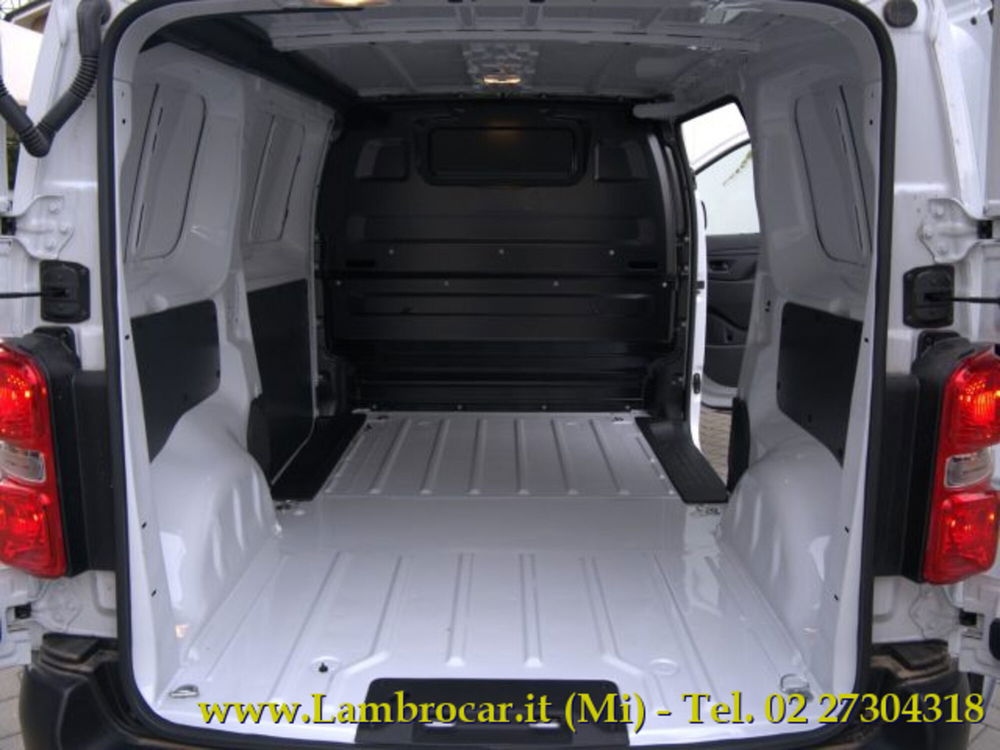 Opel Vivaro Furgone nuova a Milano (9)