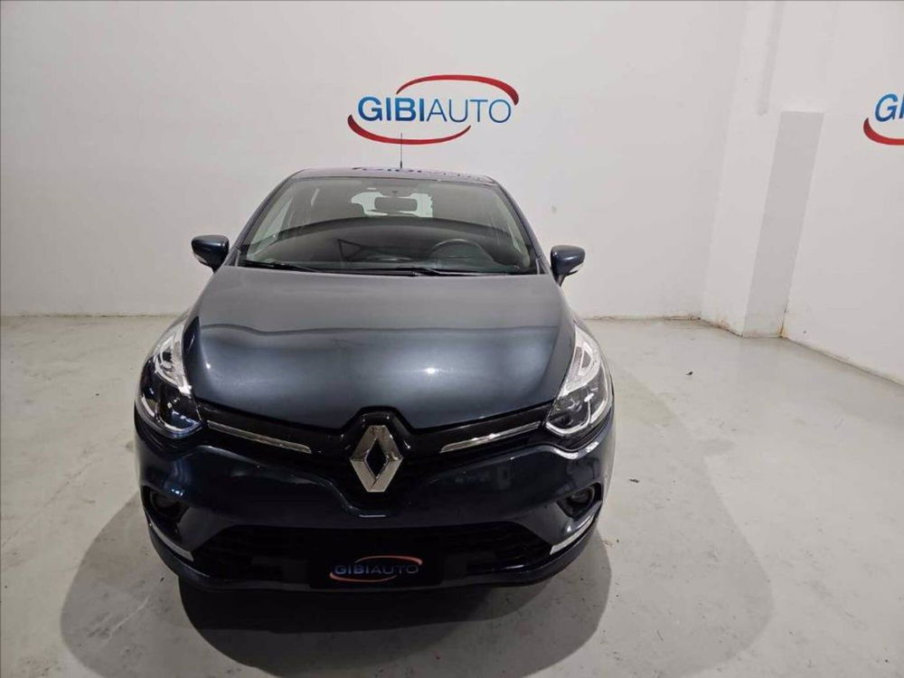 Renault Clio usata a Palermo (2)