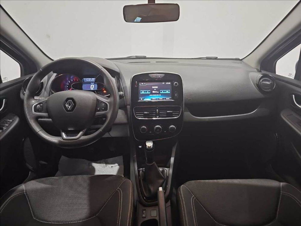 Renault Clio usata a Palermo (9)