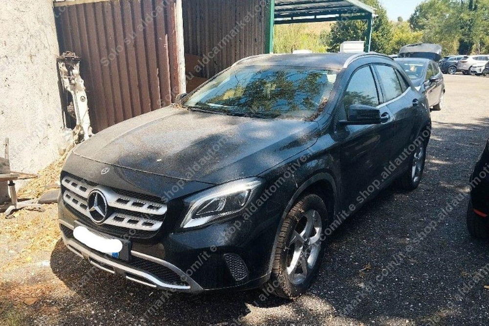 Mercedes-Benz GLA SUV usata a Lecce