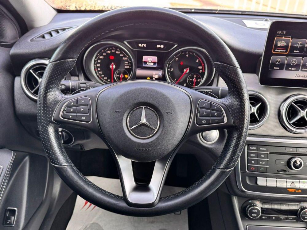 Mercedes-Benz GLA SUV usata a Lecce (16)