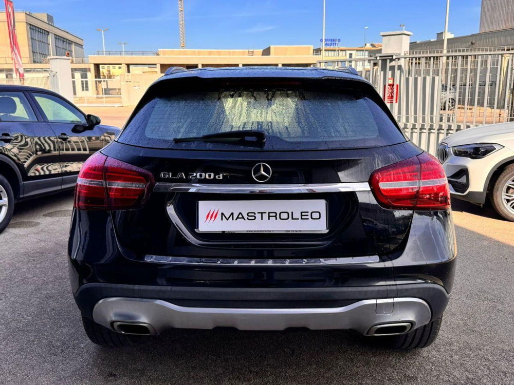 Mercedes-Benz GLA SUV usata a Lecce (7)