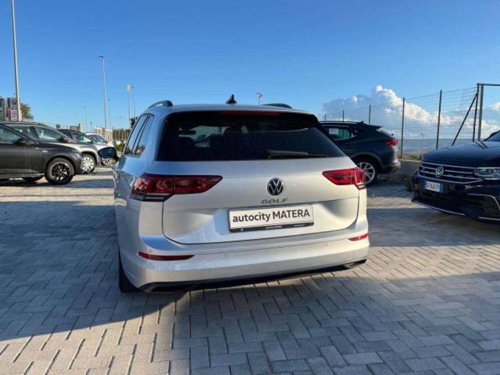 Volkswagen Golf Variant usata a Matera (3)