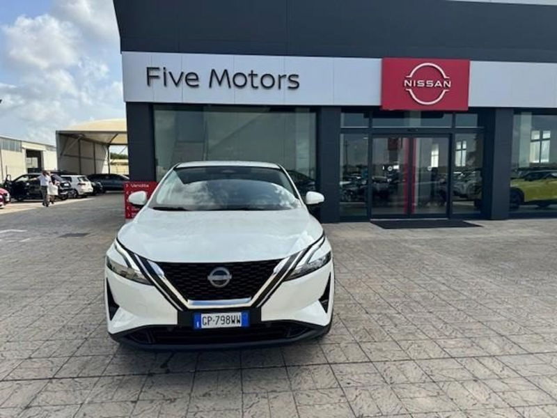 Nissan Qashqai 1.3 mhev Tekna 2wd 140cv del 2023 usata a Brindisi