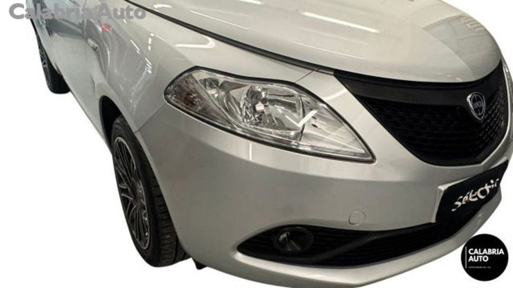 Lancia Ypsilon usata a Reggio Calabria (14)