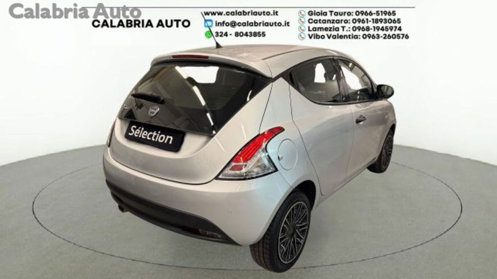 Lancia Ypsilon usata a Reggio Calabria (4)