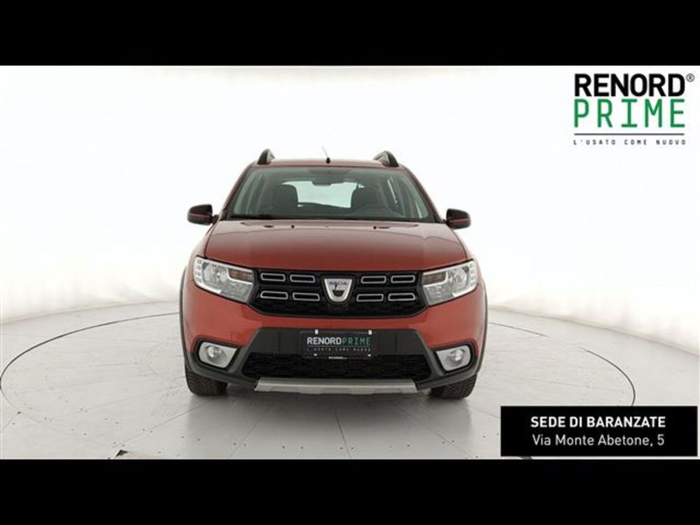 Dacia Sandero usata a Milano (3)