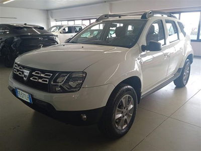 Dacia Duster 1.5 dCi 110CV Start&amp;Stop 4x2 Laur&eacute;ate Family N1 del 2016 usata a Empoli