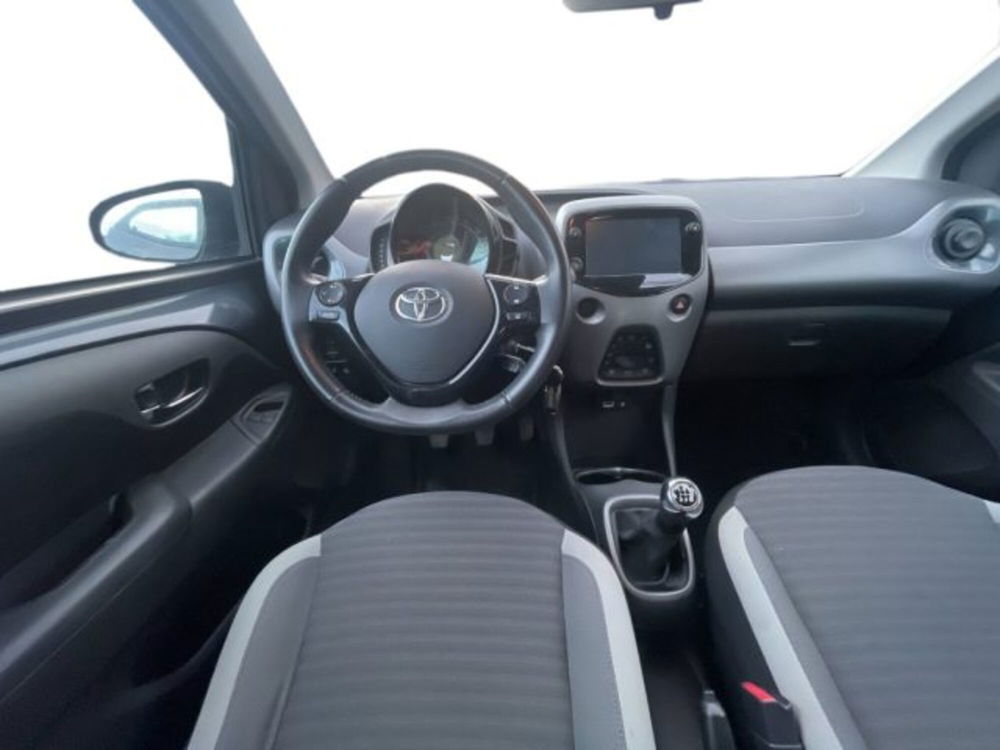 Toyota Aygo usata a Vercelli (9)