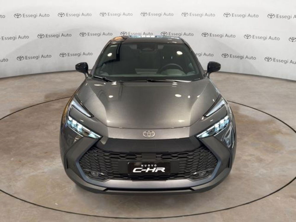 Toyota Toyota C-HR nuova a Vercelli (4)