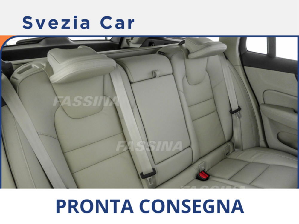 Volvo V60 Cross Country nuova a Milano (11)