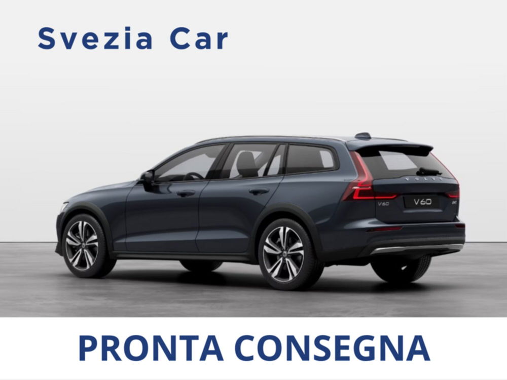 Volvo V60 Cross Country nuova a Milano (4)