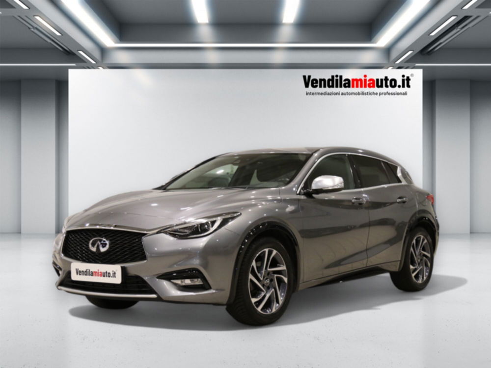 Infiniti Q30 usata a Milano (3)