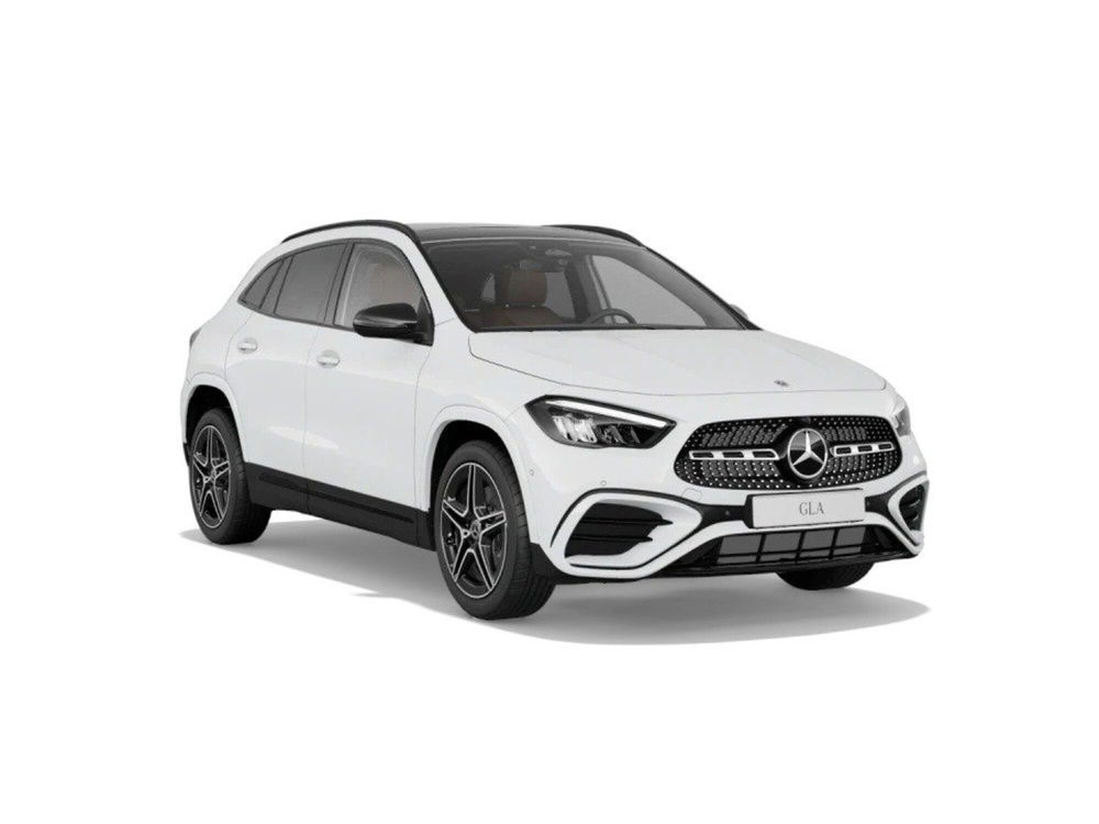 Mercedes-Benz GLA SUV nuova a Macerata (7)