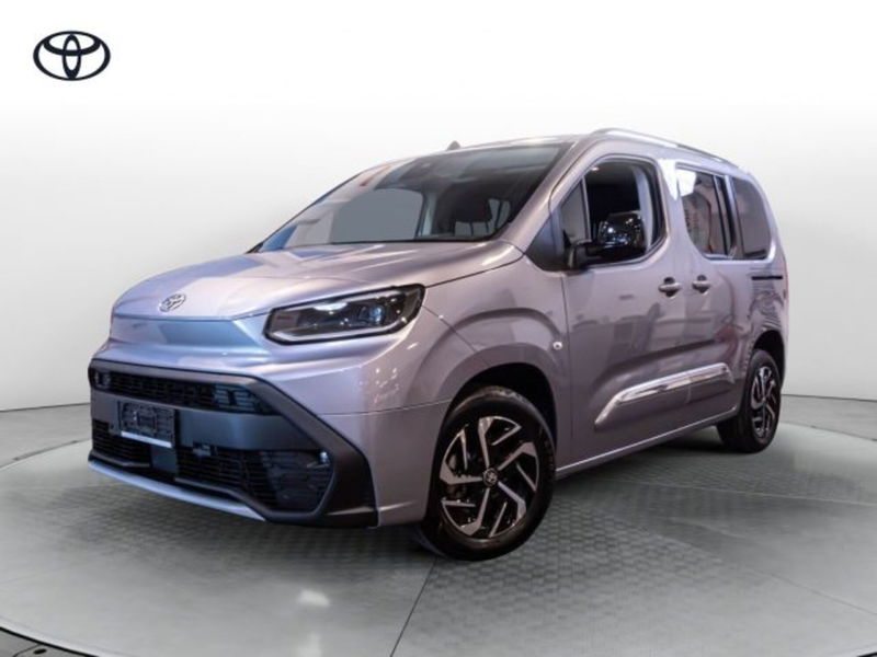 Toyota Proace City Verso City Verso 1.5D 130 CV S&amp;S Short Executive nuova a Limena