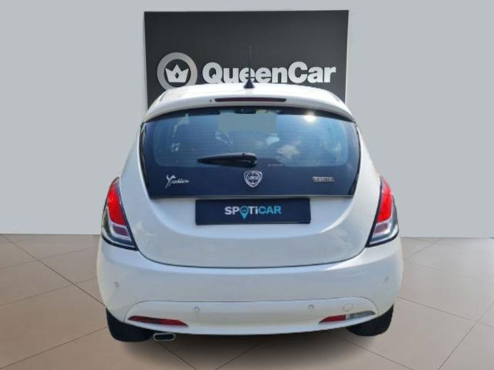 Lancia Ypsilon usata a Torino (4)