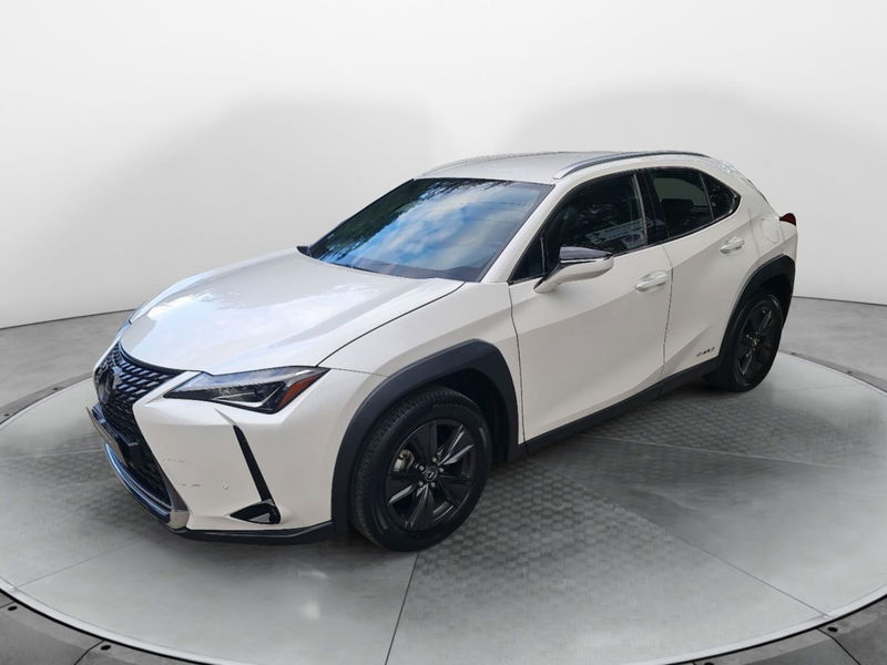 Lexus UX Hybrid 4WD Executive  del 2020 usata a San Lazzaro di Savena