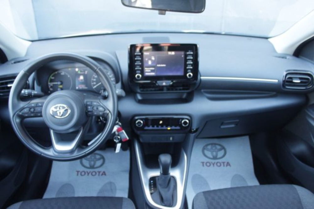 Toyota Yaris Cross usata a Roma (9)