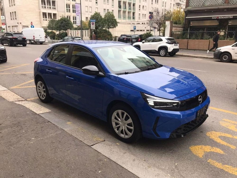 Opel Corsa nuova a Milano (5)