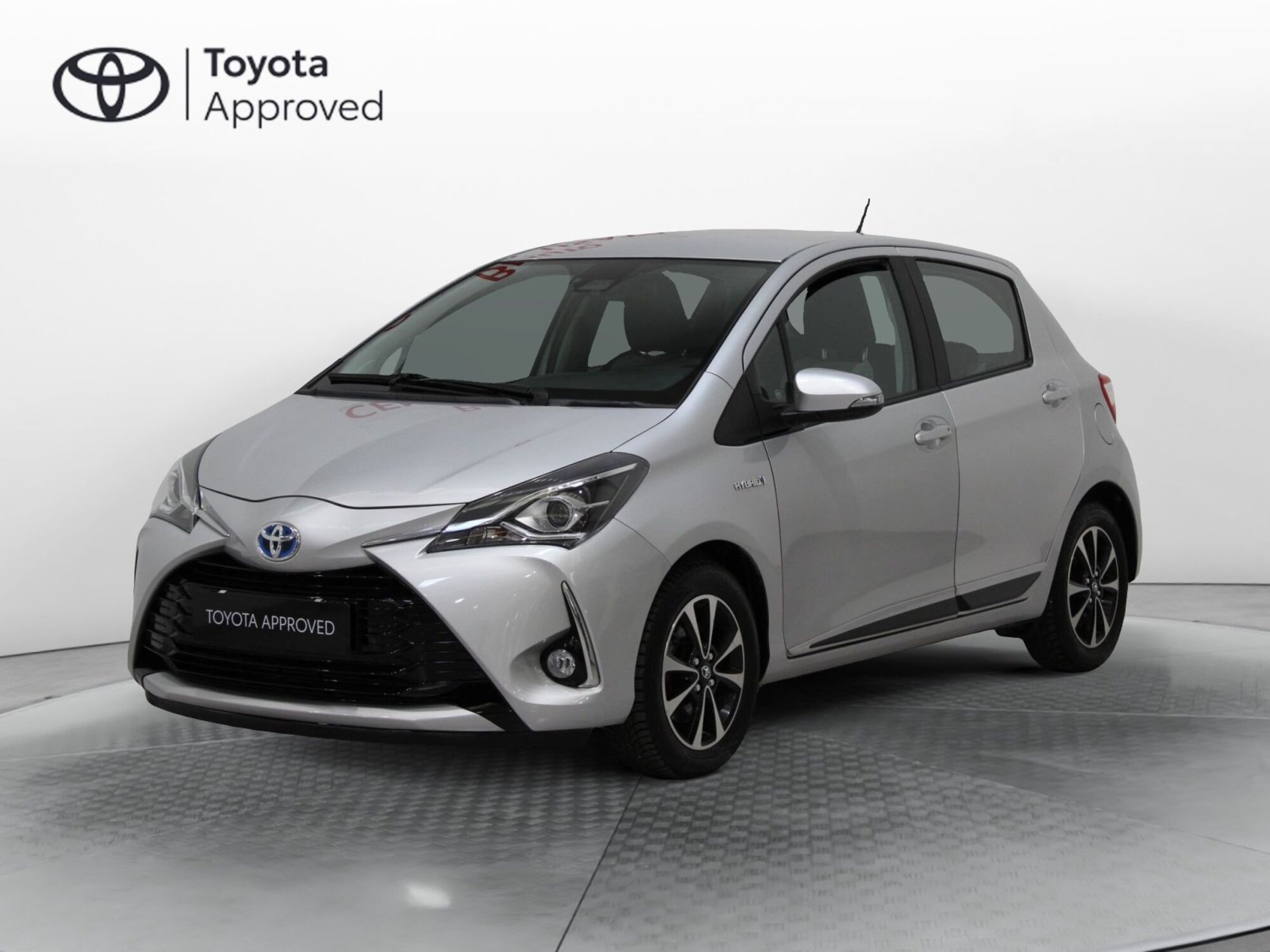 Toyota Yaris 1.5 Hybrid 5 porte Active  del 2017 usata a Sesto Fiorentino