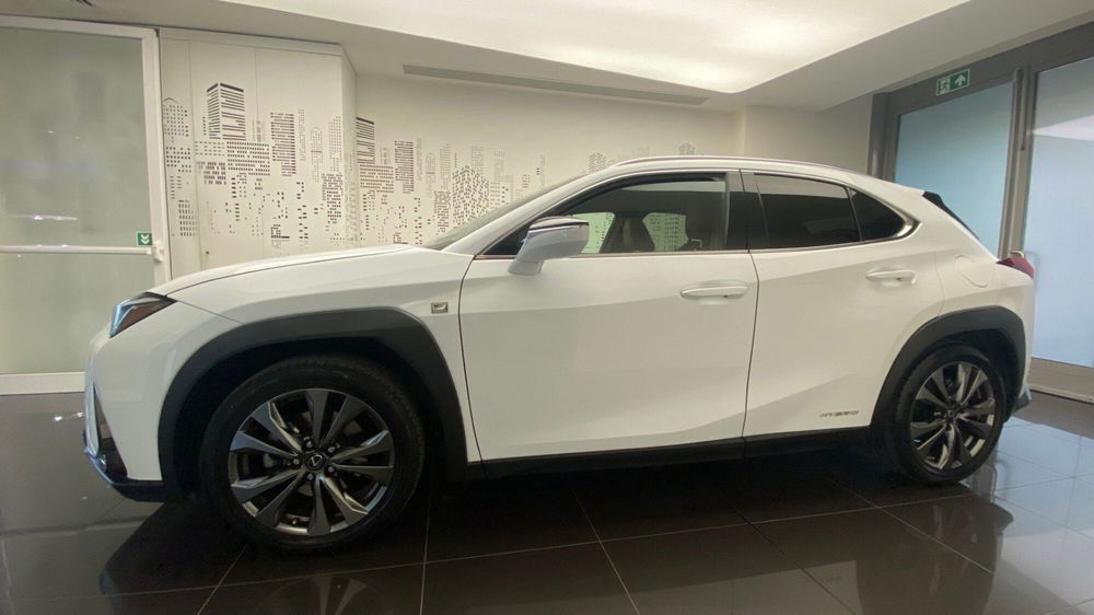 Lexus UX usata a Bergamo (4)