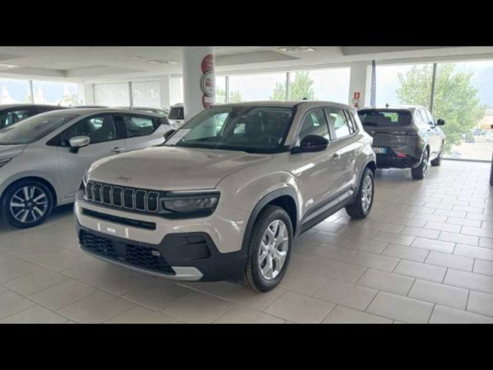 Jeep Avenger nuova a Lecce (2)