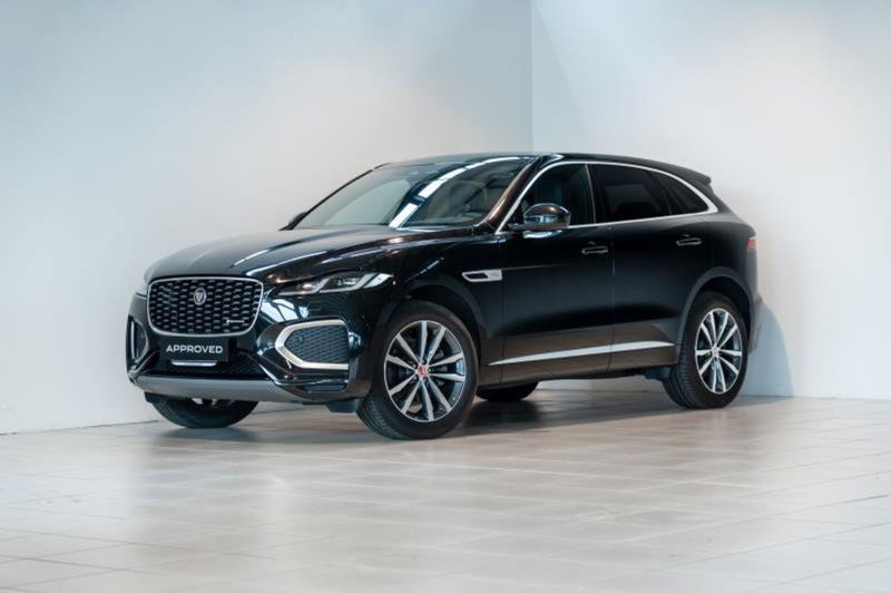 Jaguar F-Pace 2.0 D 204 CV AWD aut. R-Dynamic SE  del 2023 usata a Venezia