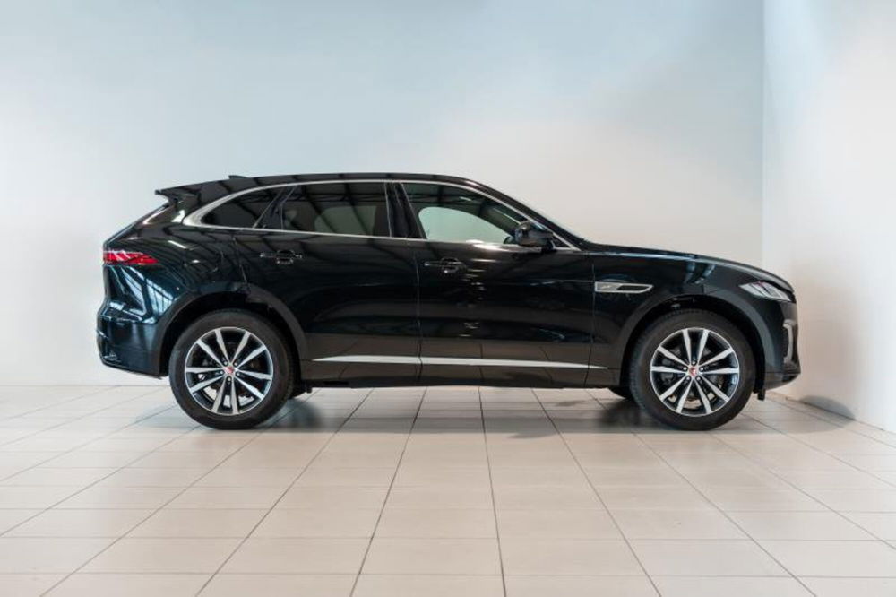 Jaguar F-Pace usata a Venezia (6)