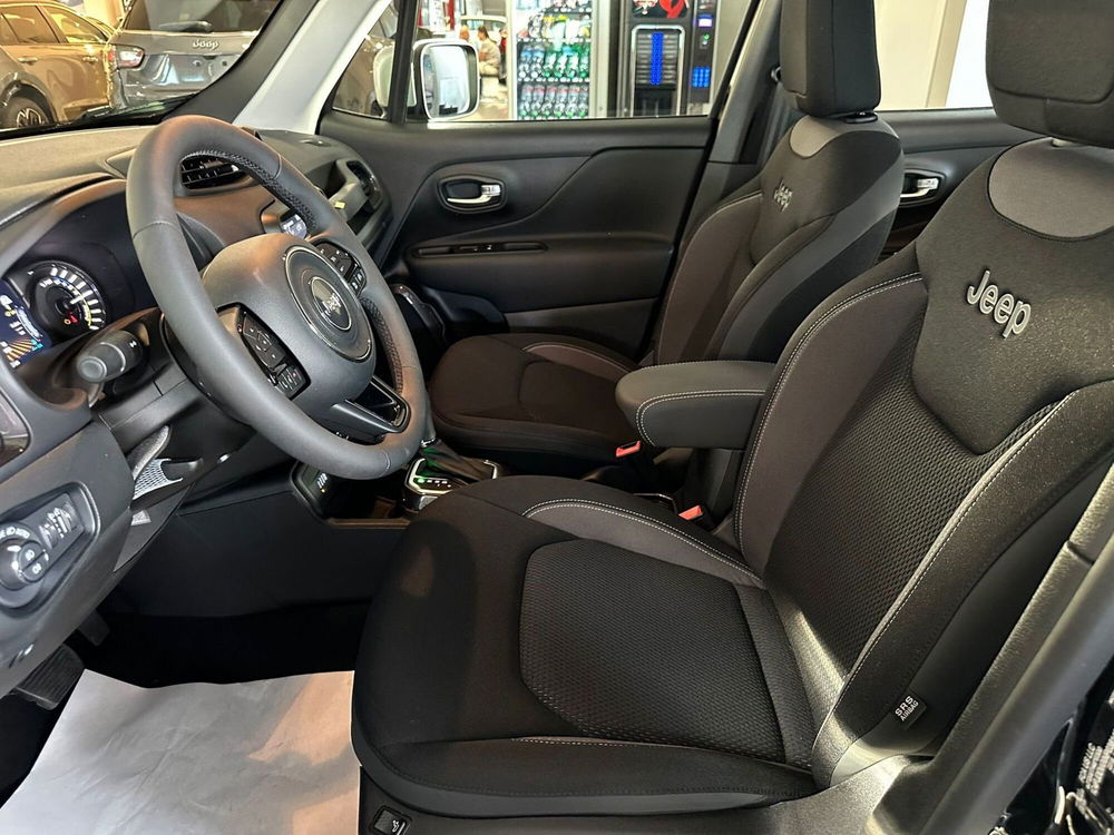 Jeep Renegade nuova a Arezzo (11)