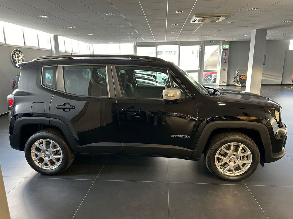 Jeep Renegade nuova a Arezzo (4)