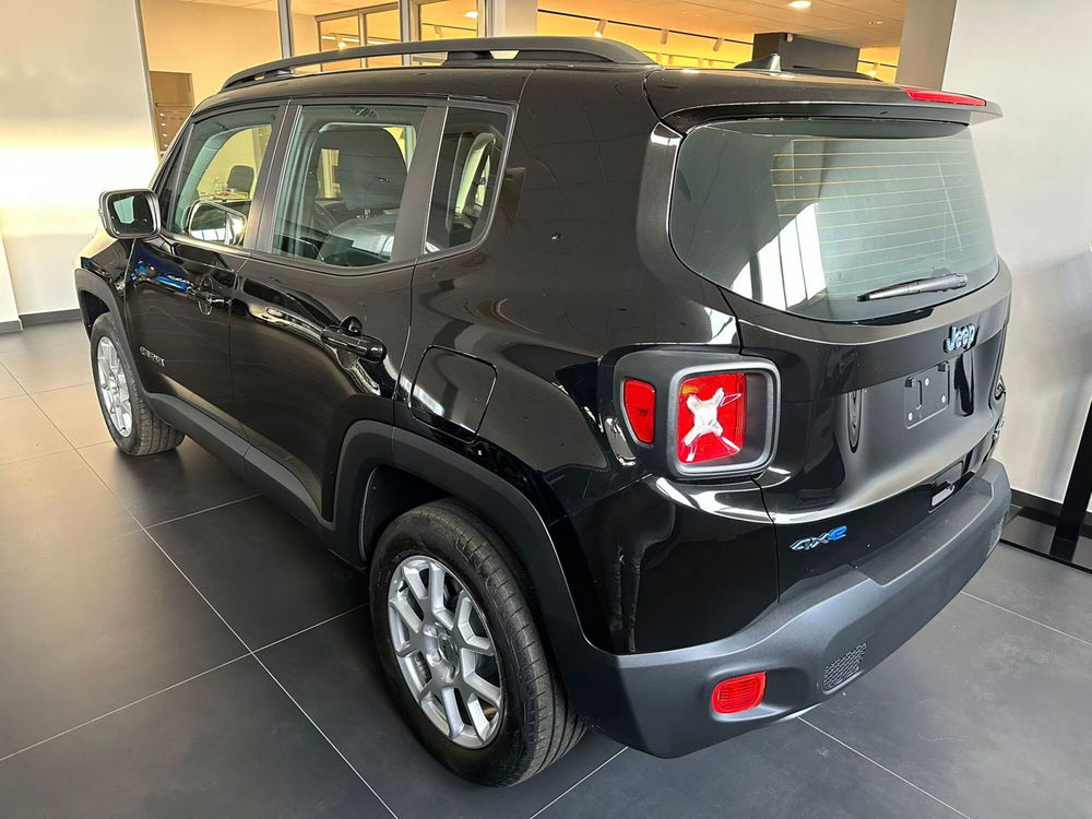 Jeep Renegade nuova a Arezzo (7)