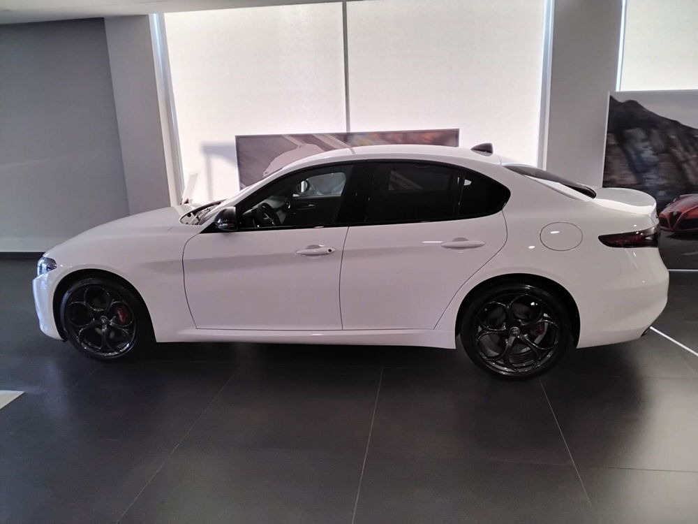 Alfa Romeo Giulia nuova a Arezzo (7)