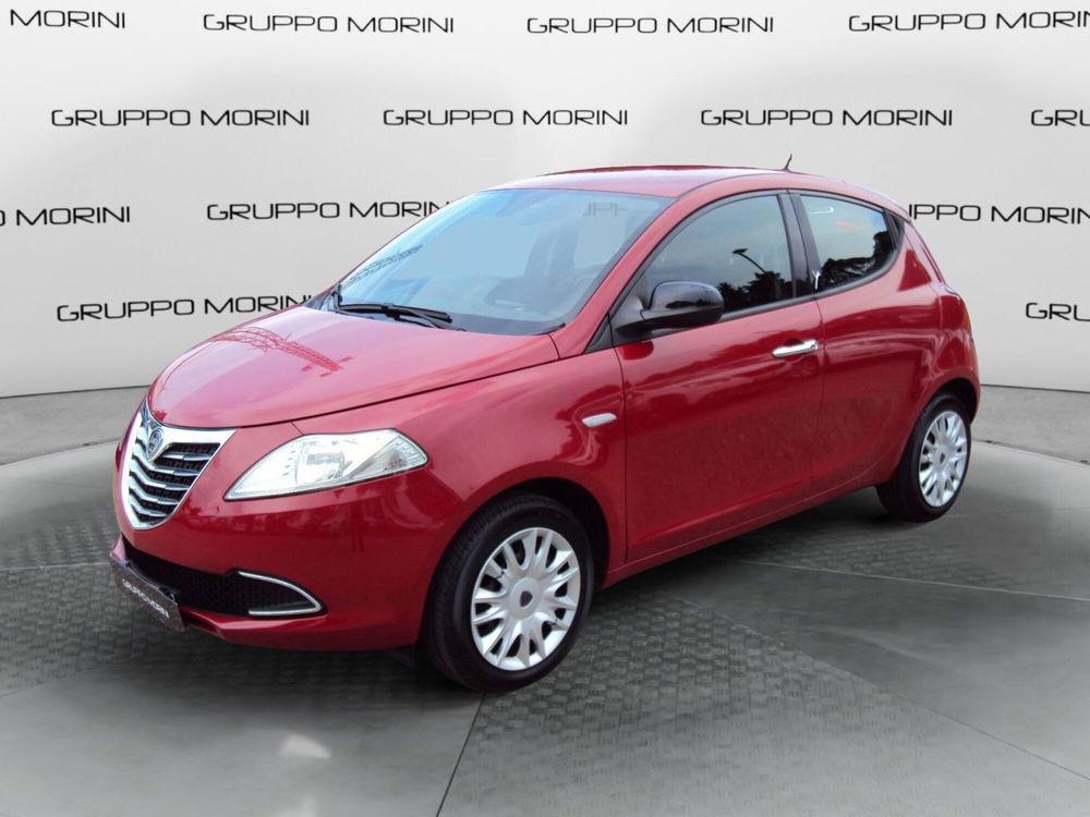 Lancia Ypsilon usata a Bologna (2)