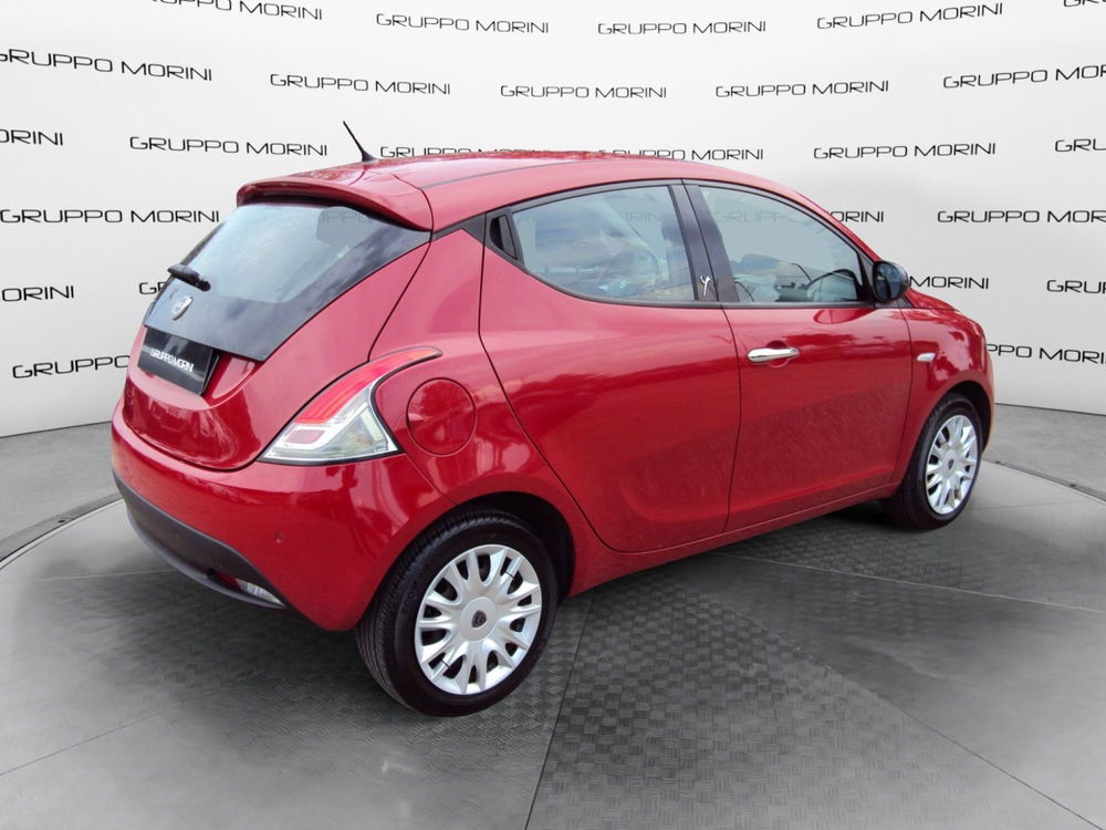 Lancia Ypsilon usata a Bologna (5)