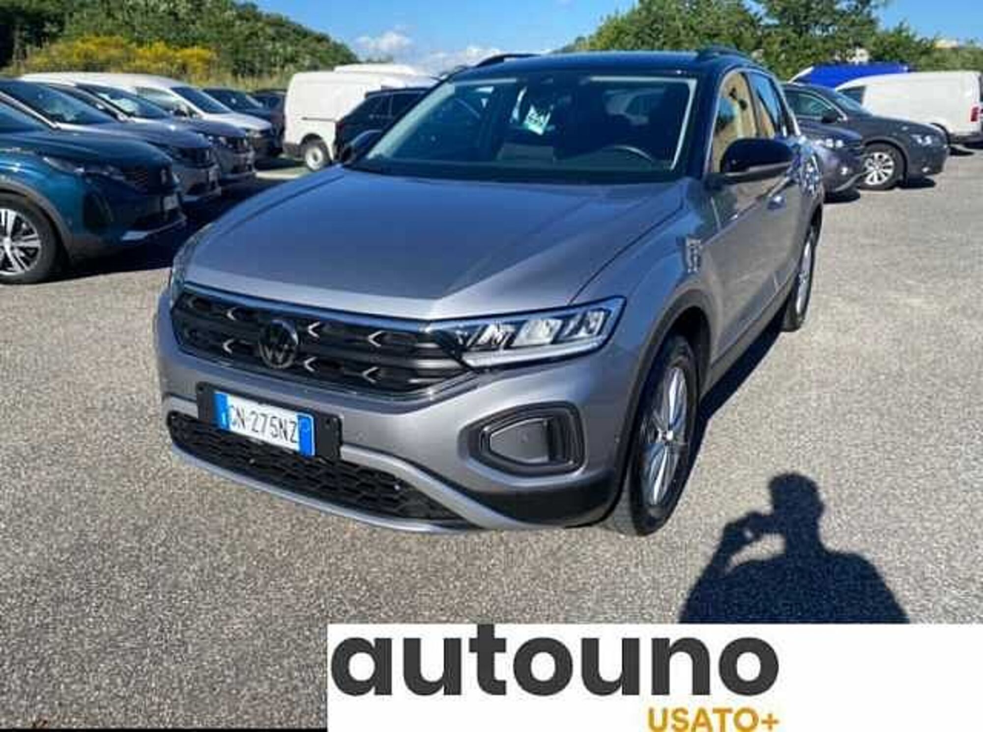 Volkswagen T-Roc 2.0 tdi Life 115cv del 2023 usata a Casoria