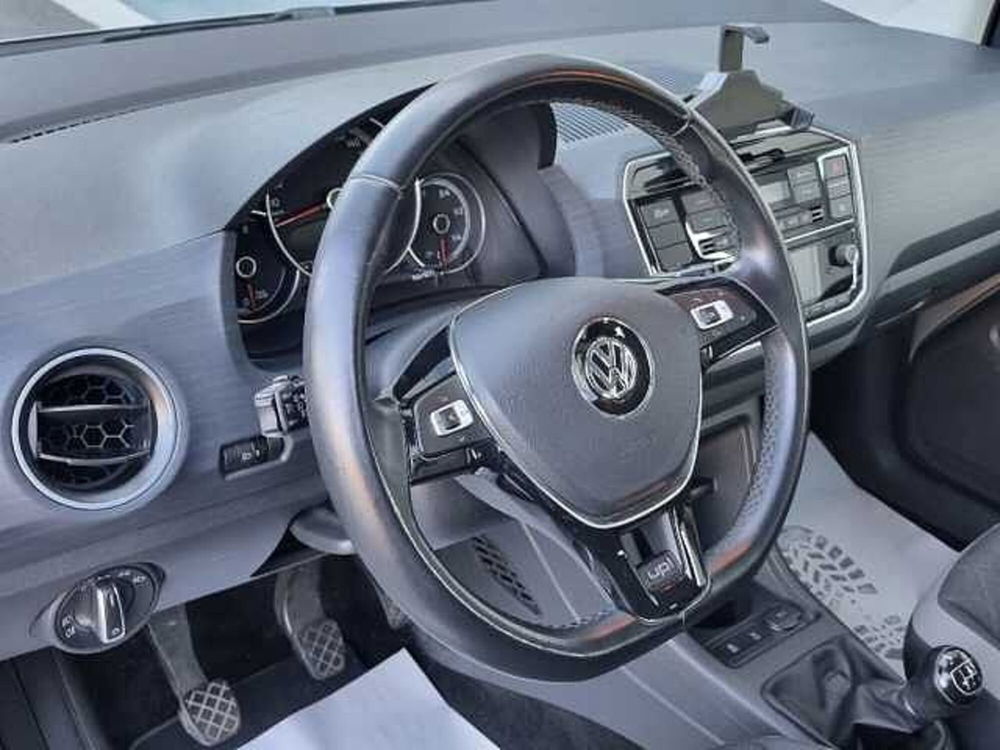 Volkswagen up! usata a Verona (10)