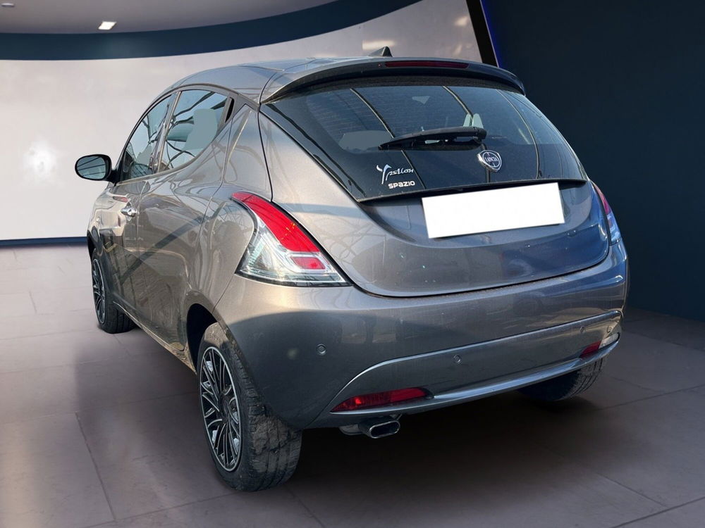 Lancia Ypsilon usata a Torino (6)