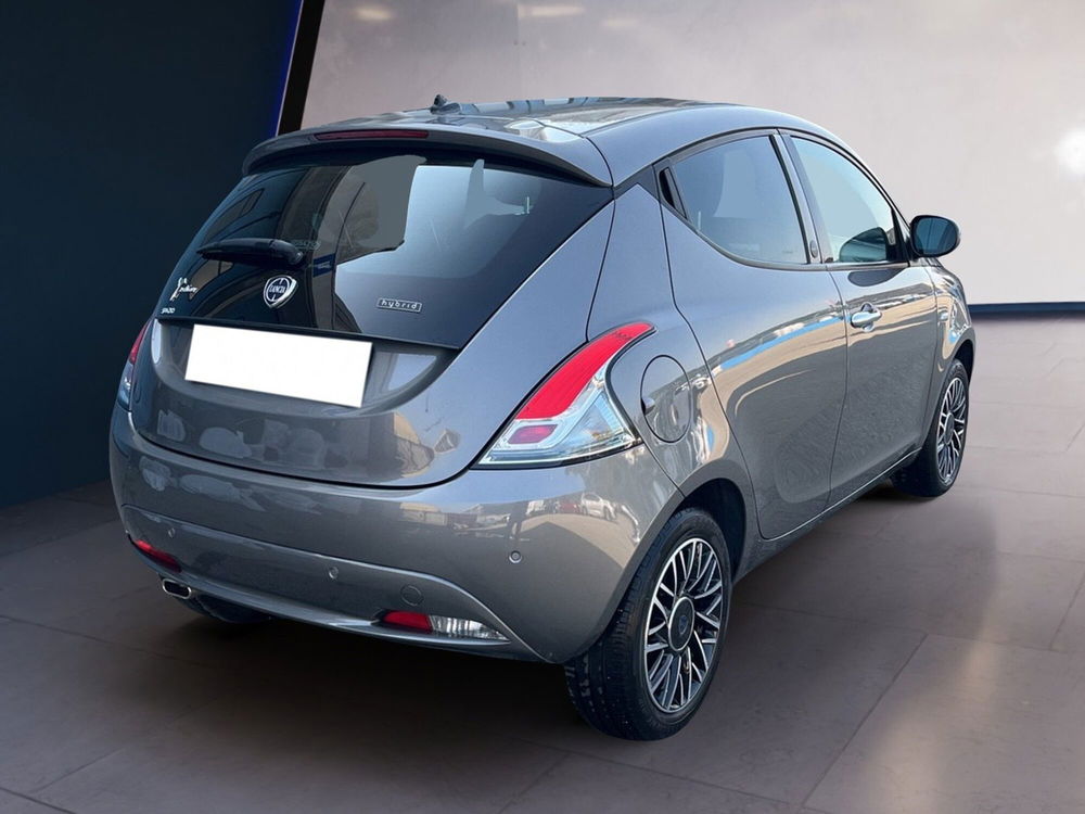 Lancia Ypsilon usata a Torino (6)