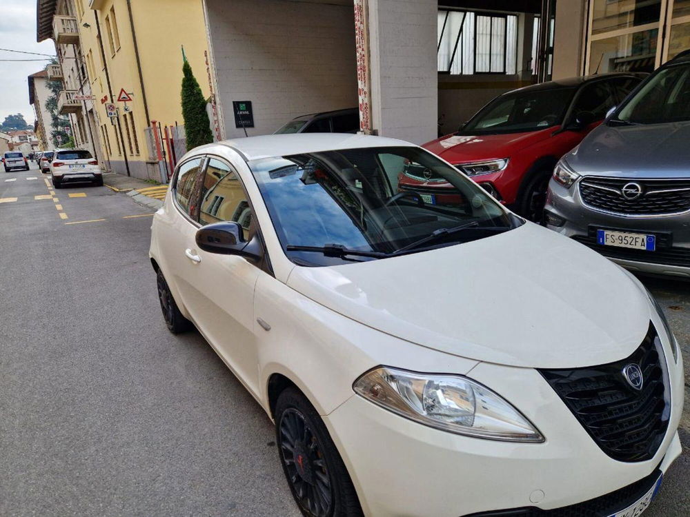 Lancia Ypsilon usata a Cuneo (2)