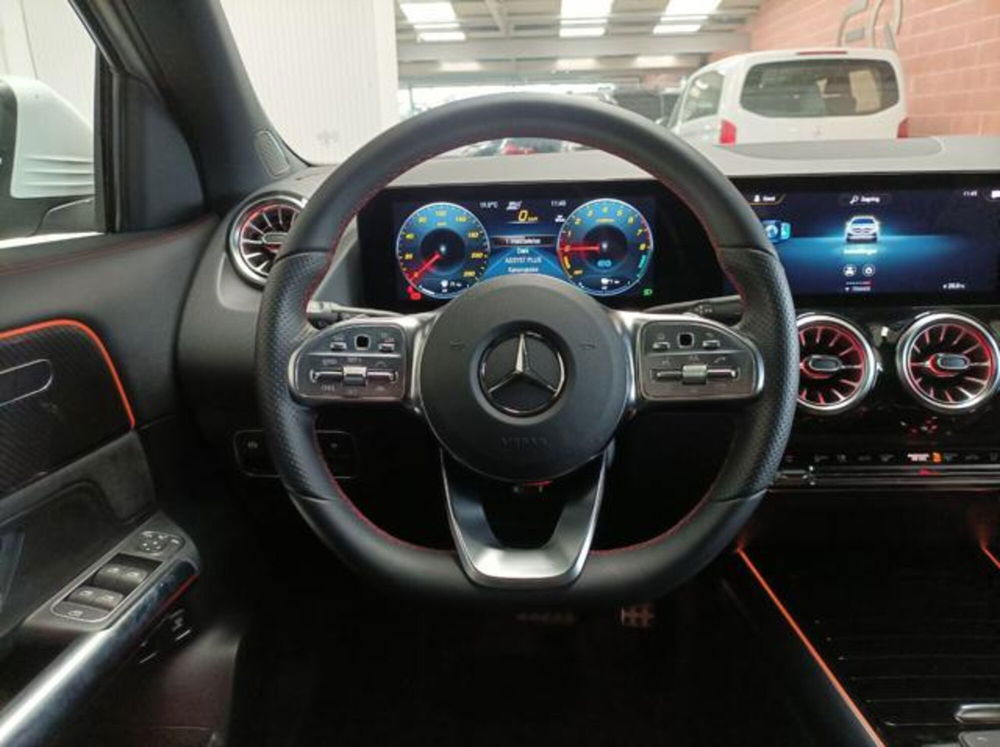 Mercedes-Benz GLA SUV usata a Milano (10)