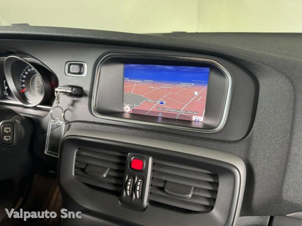 Volvo V40 Cross Country usata a Verona (9)